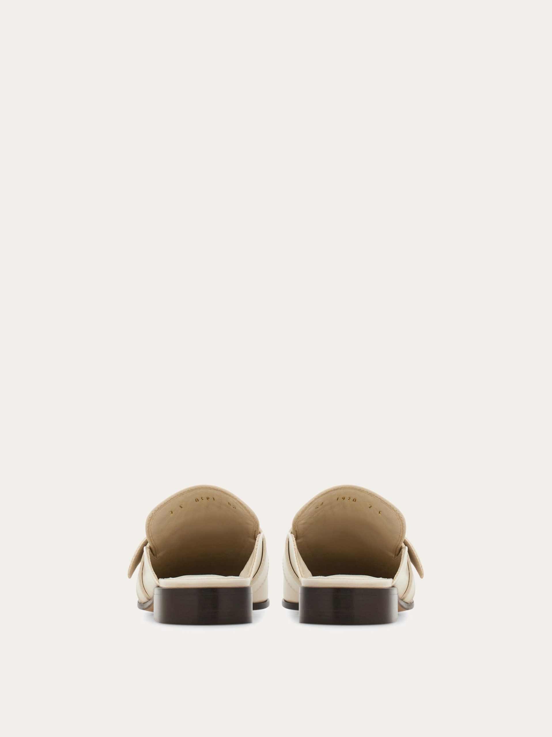 Ferragamo Hug buckle mule - Image 4